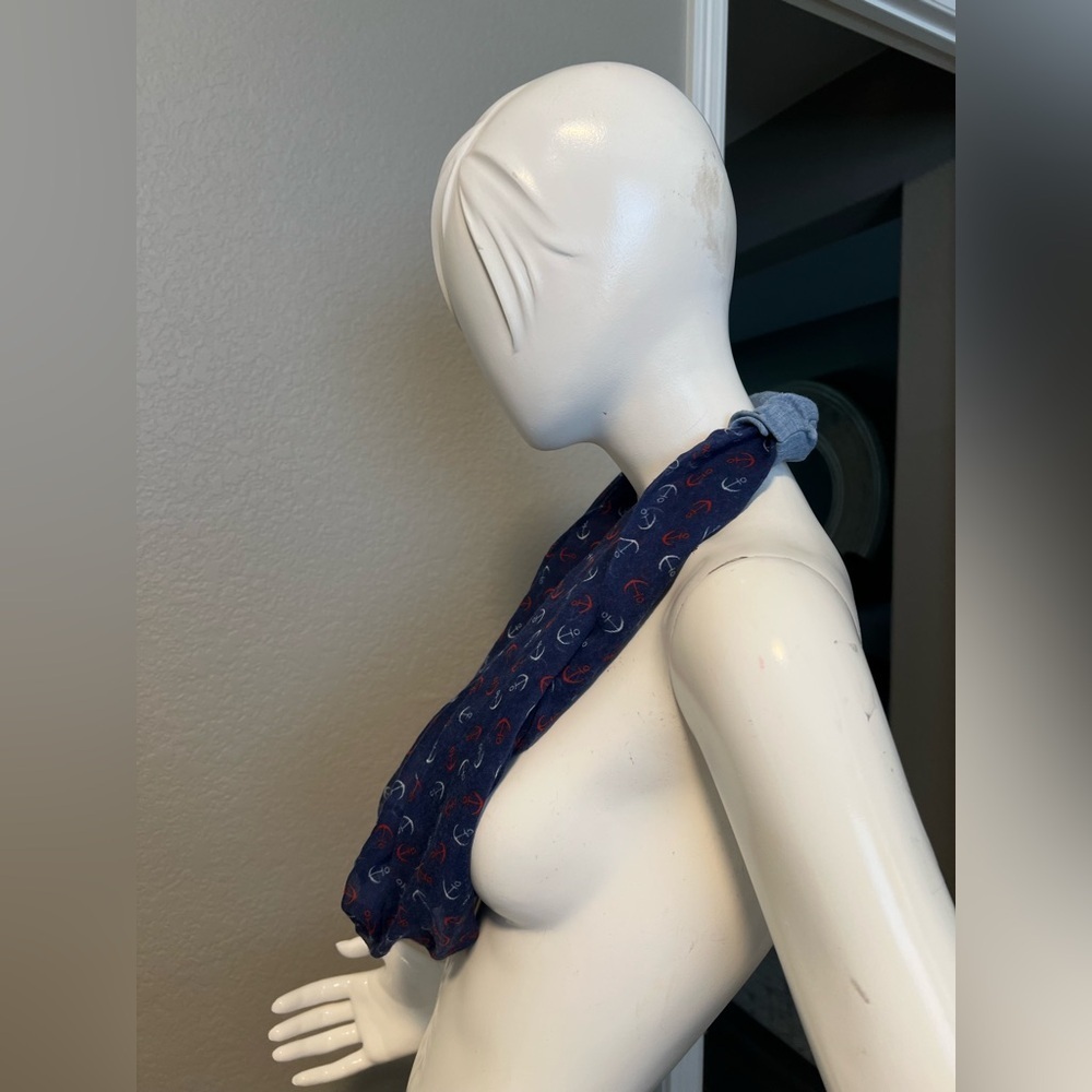 Anchor Infinity Scarf - Picture 6 of 7
